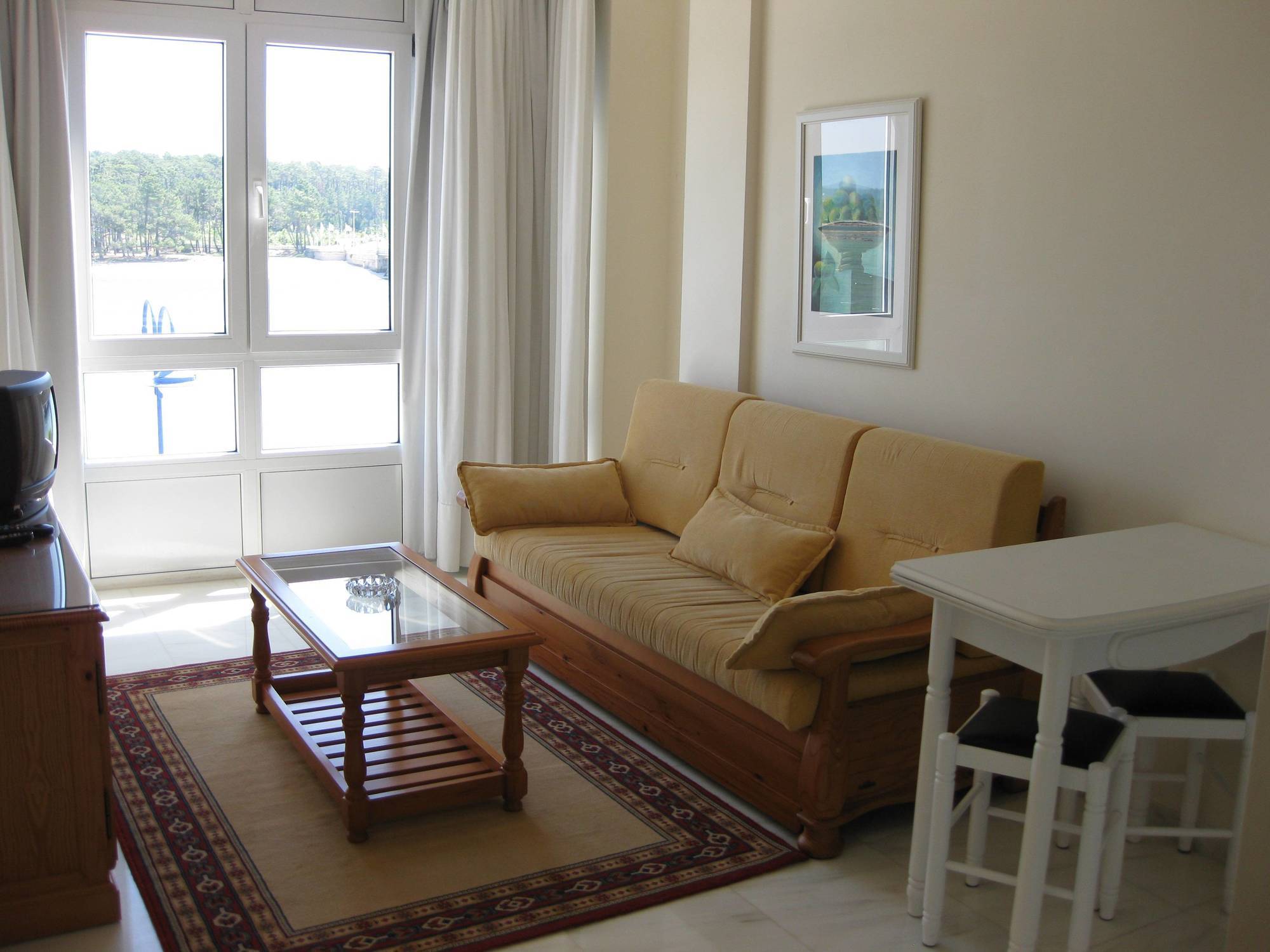 Apartamentos Maritimo Suites-Solo Adultos O Grove Camera foto